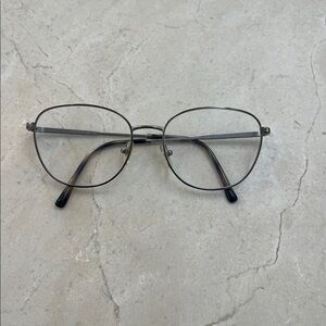 Vogue glasses
With prescription that you can change